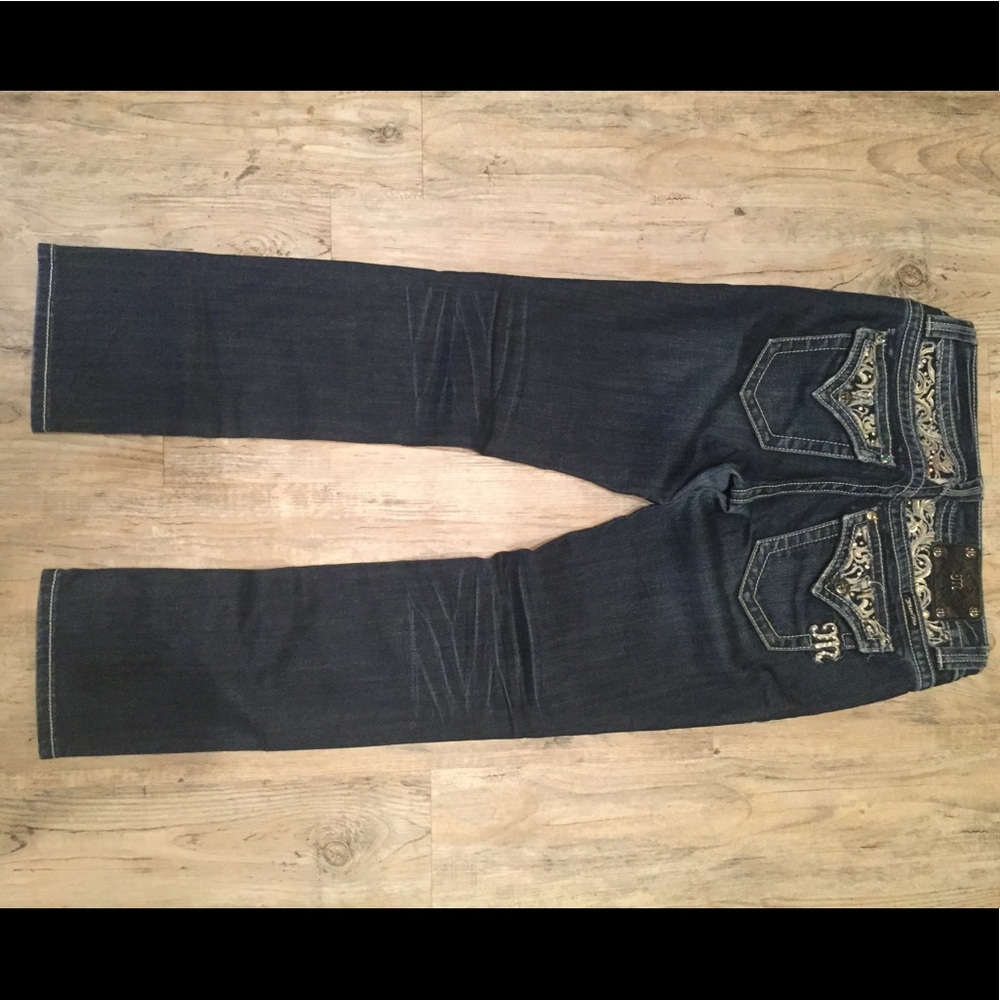 Easy Straight Miss Me Jeans